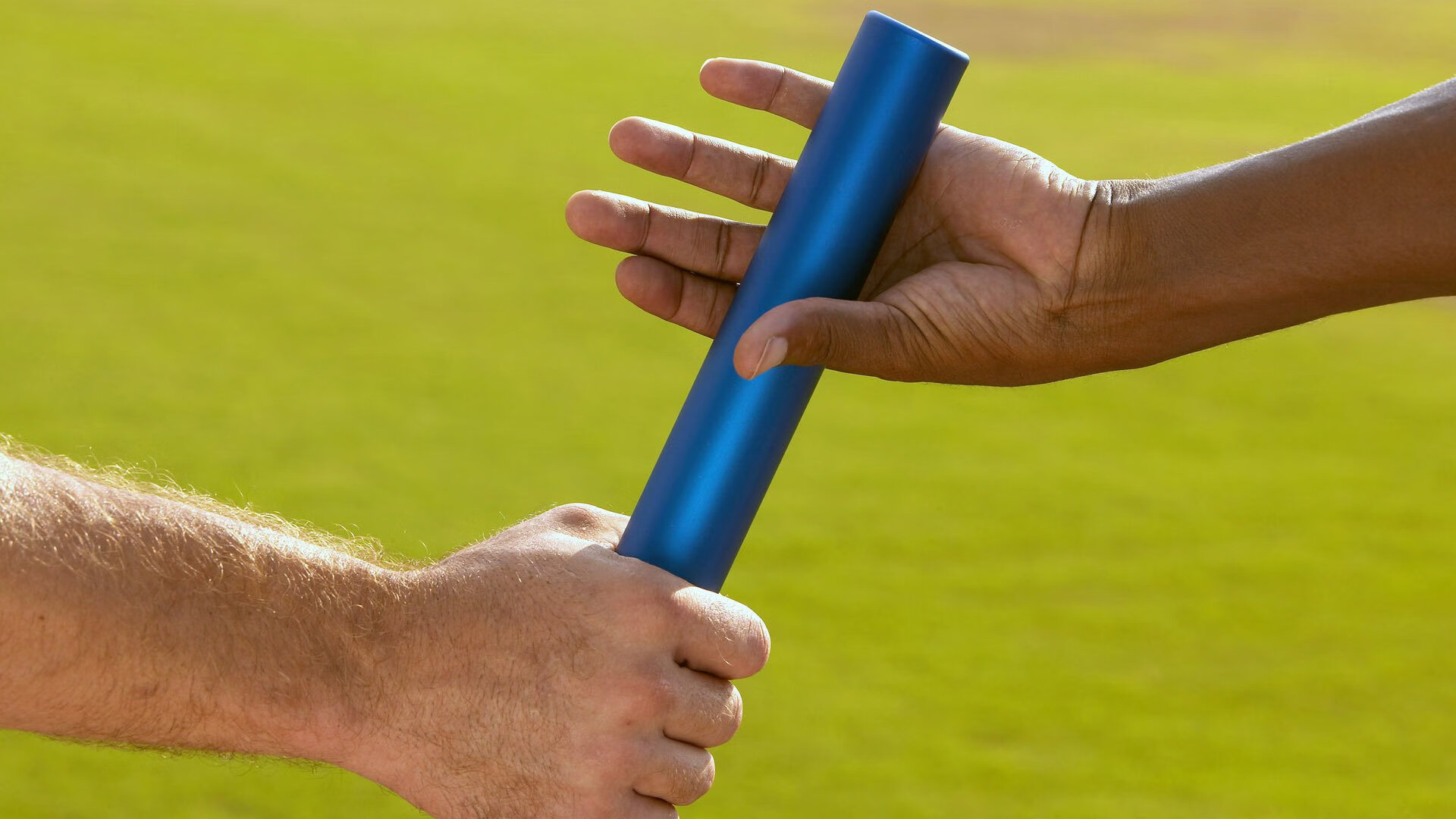 世界铁人三项赛厦门站落幕 田径游泳自行车三项高手同台竞技，铁人三项游泳世界纪录